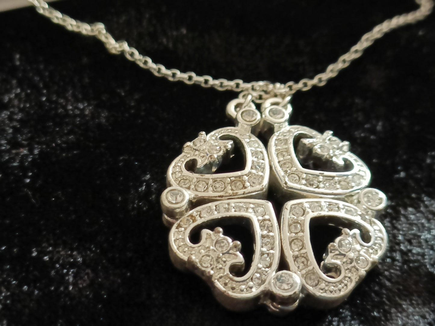 Avon Magnetic Heart Pendant