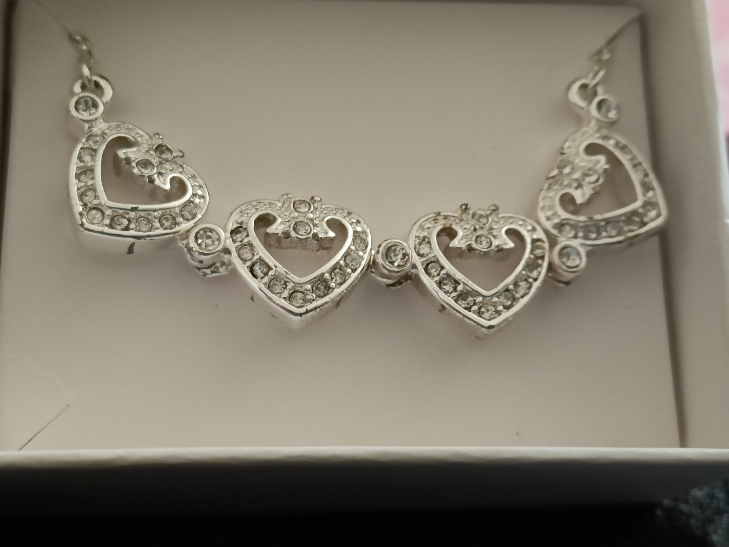 Avon Magnetic Heart Pendant