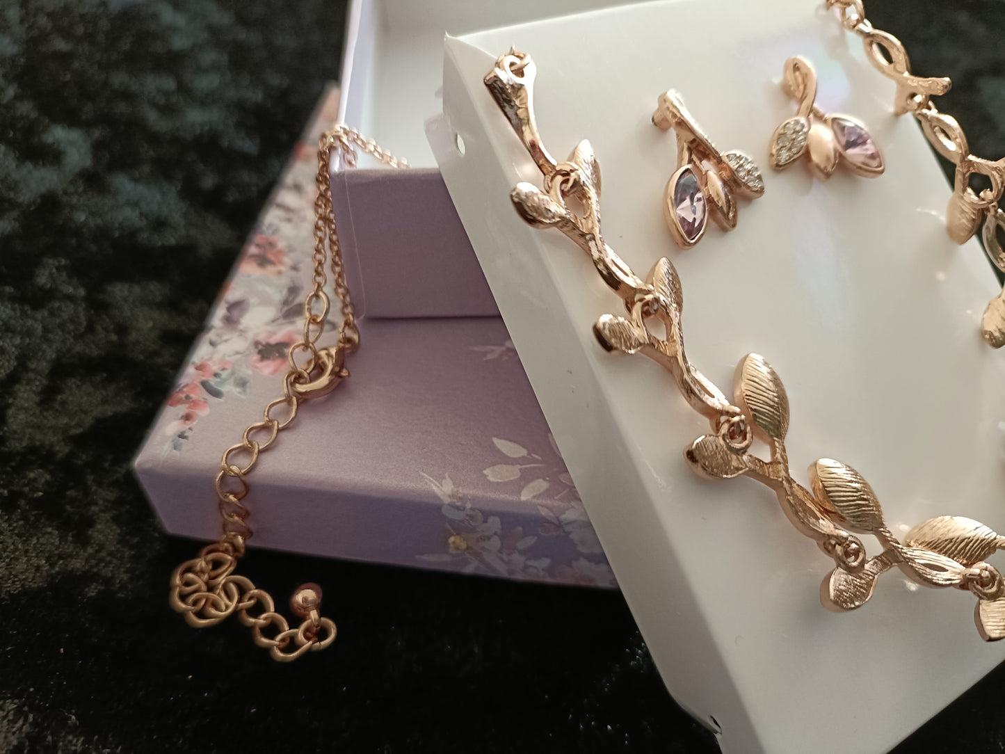 Avon Gold Coloured Leaf Necklace and Earring Set