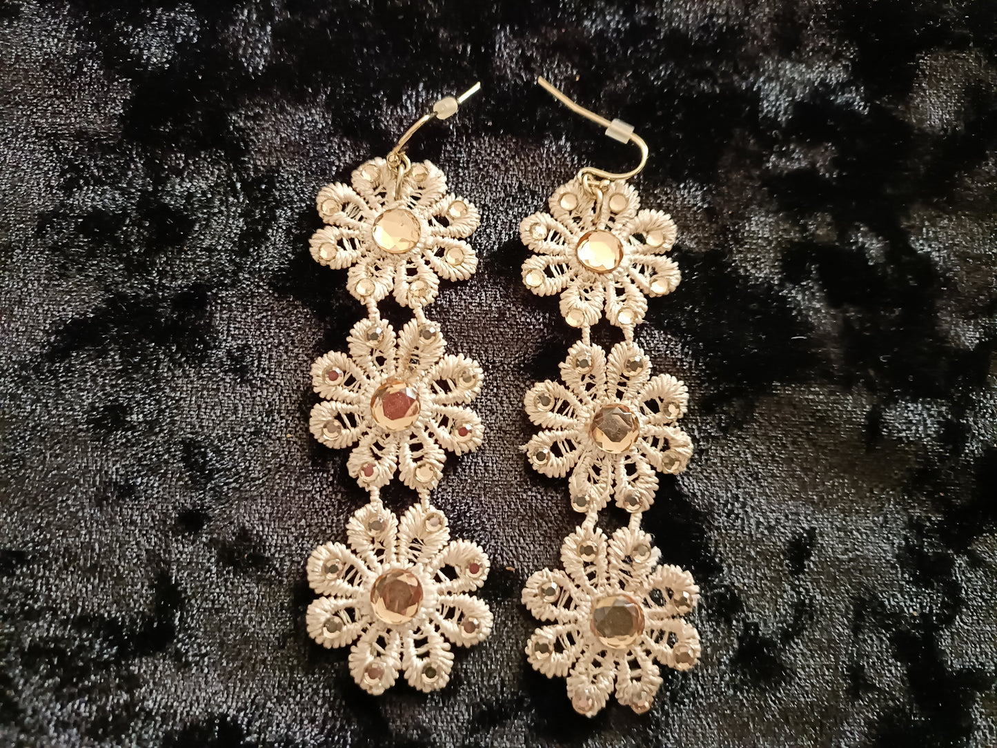 Avon Hartlyn Earrings