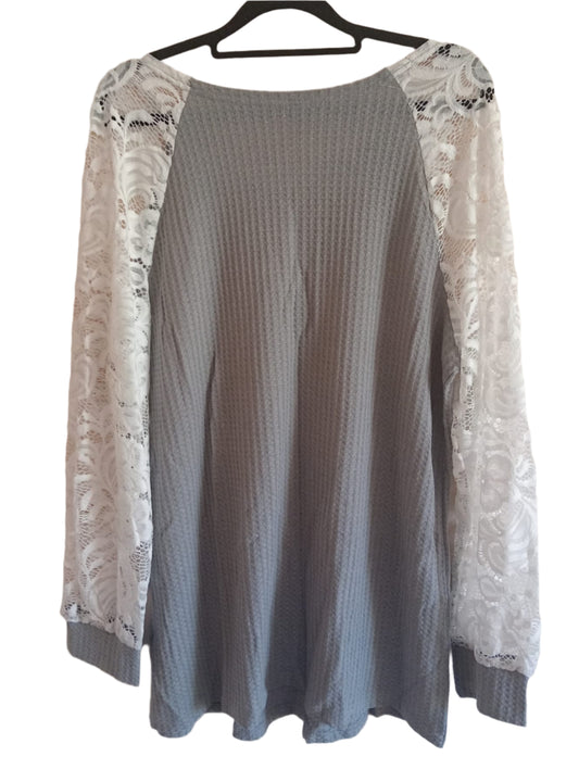 Textured Waffle Top with White Lace Raglan Sleeves
