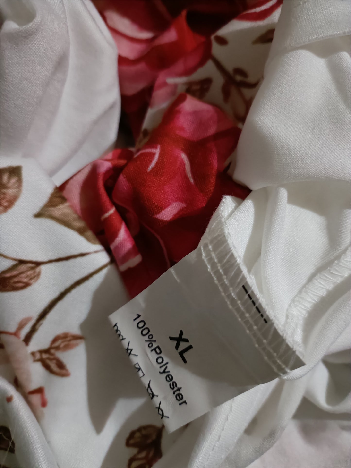 White Lace Raglan Sleeve Top with Red Flower Print