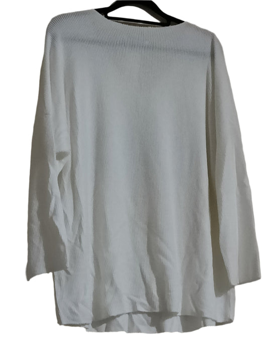 Long Sleeve Lightweight Jumper with Star Detail