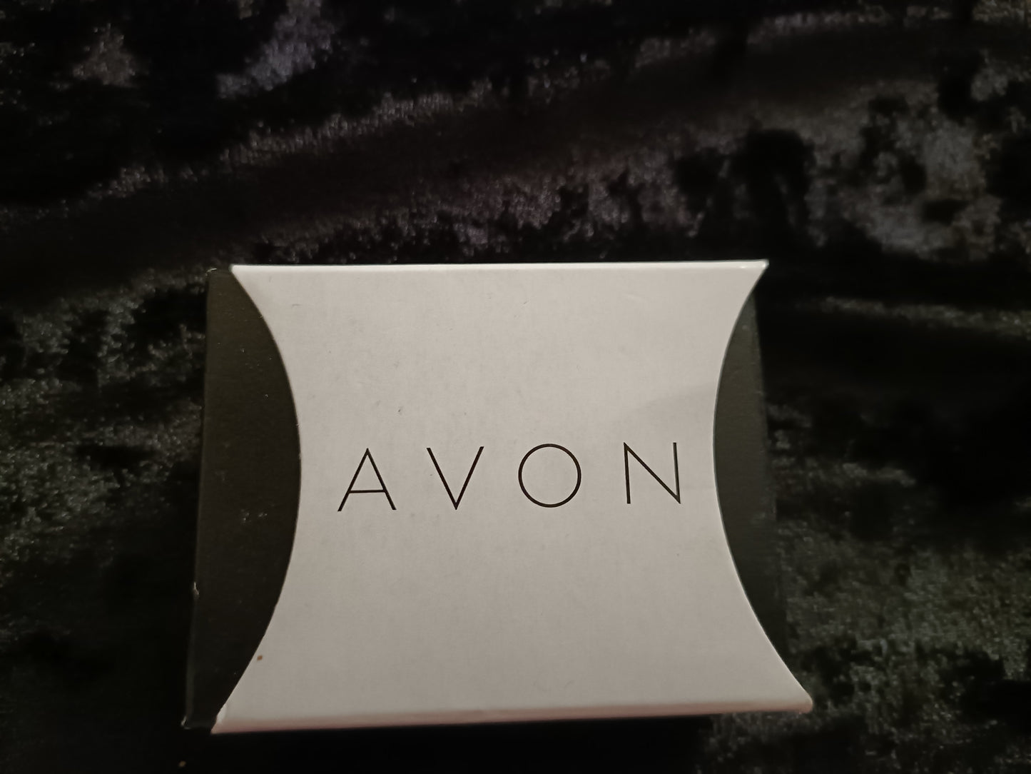 Avon Gwyneth Heart Pearlesque Giftset