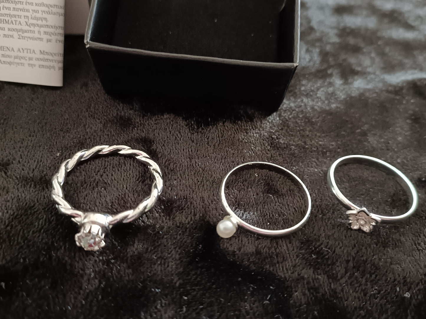Avon Ring by Ring Flower Ring Set