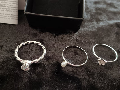 Avon Ring by Ring Flower Ring Set