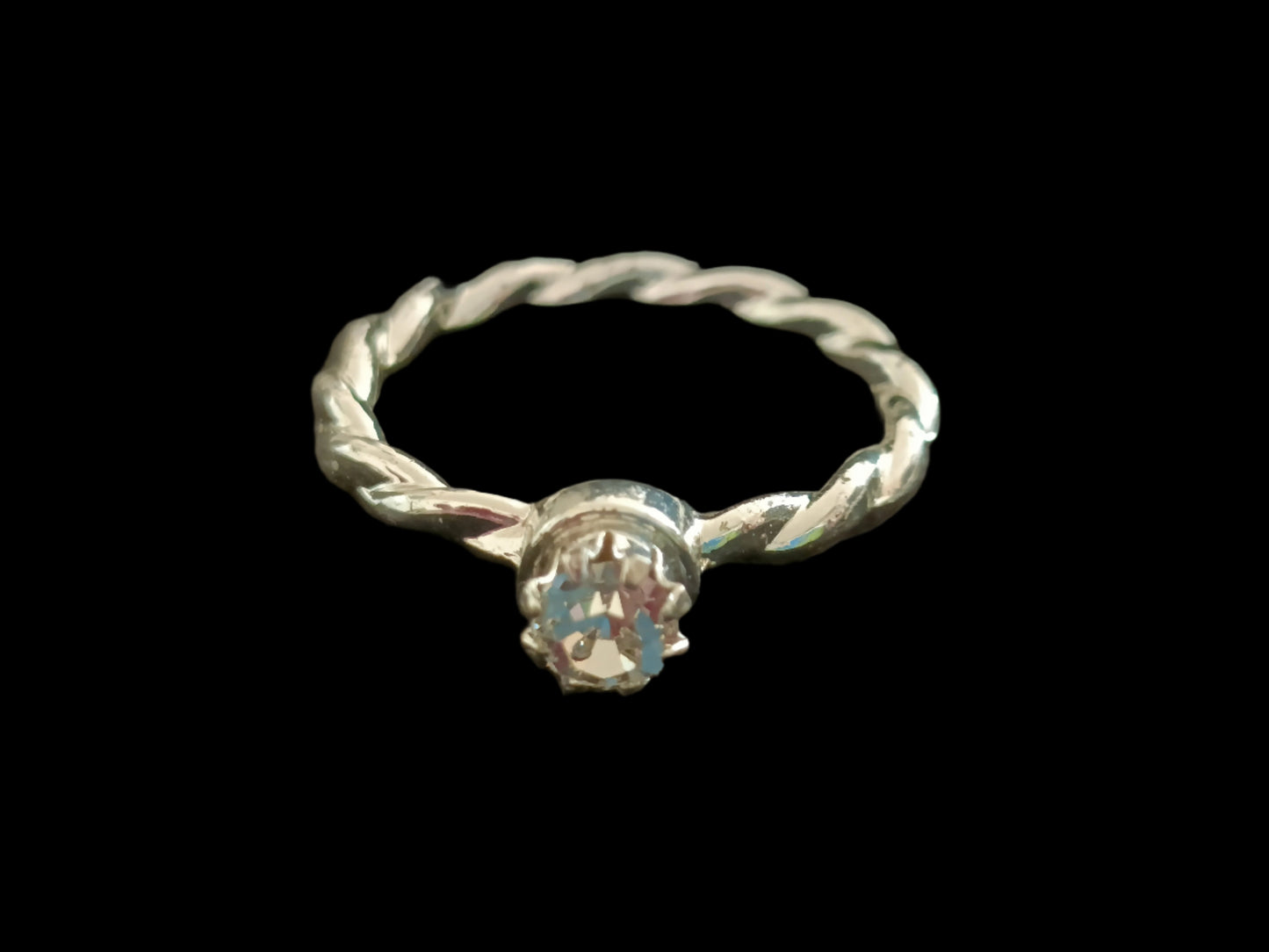 Avon Ring by Ring Flower Ring Set