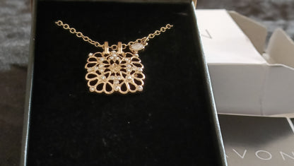 Avon Signature Collection Square Pendant