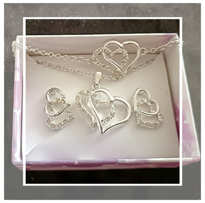 Avon Nettie Three Piece Double Heart Jewellery Set.