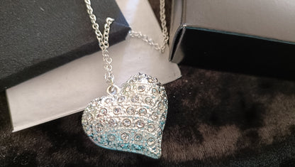 Avon Gabriel Necklace