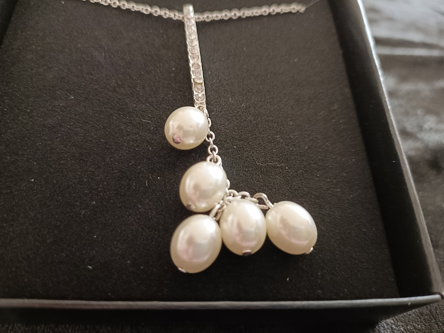 Avon Mariette Jewellery Giftset