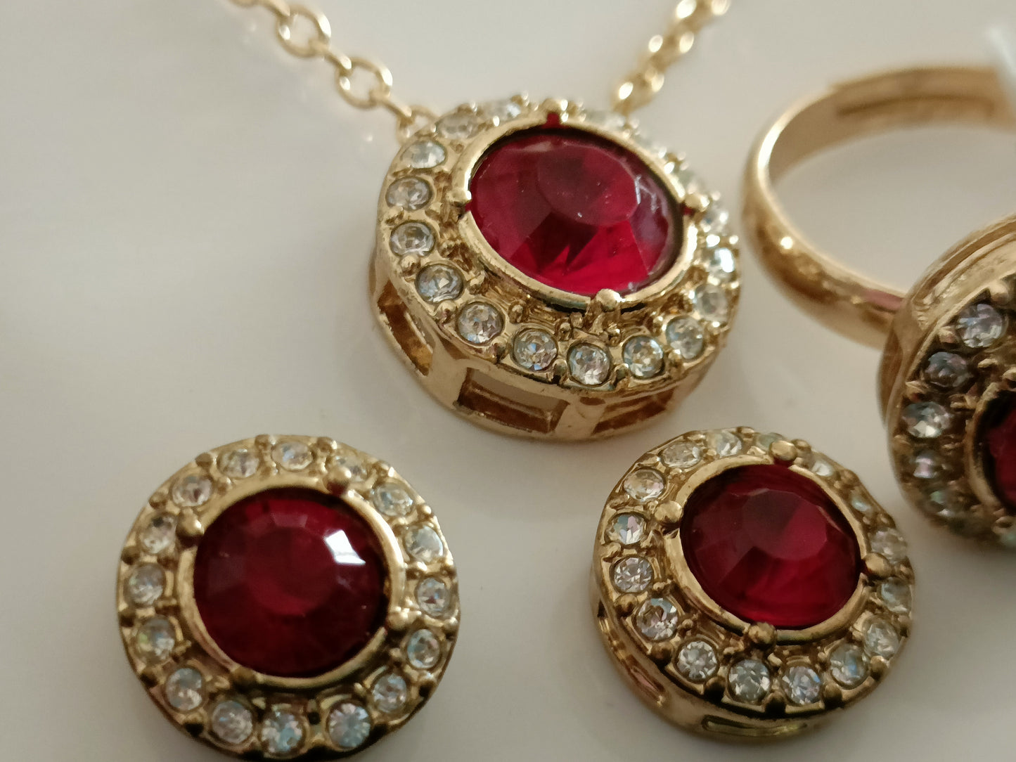 Avon Hilary Jewellery Giftset