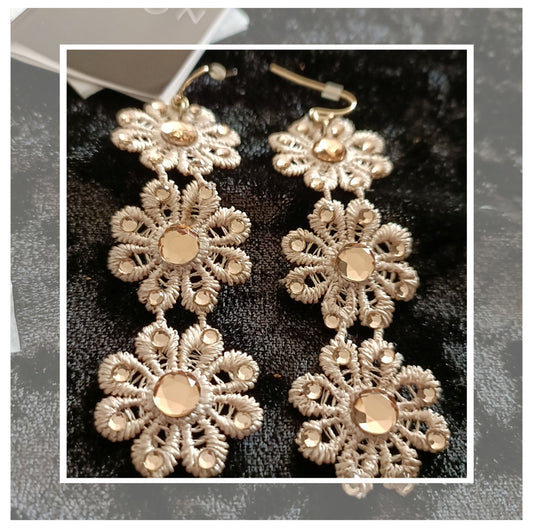 Avon Hartlyn Earrings