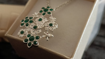 Avon Xena Necklace