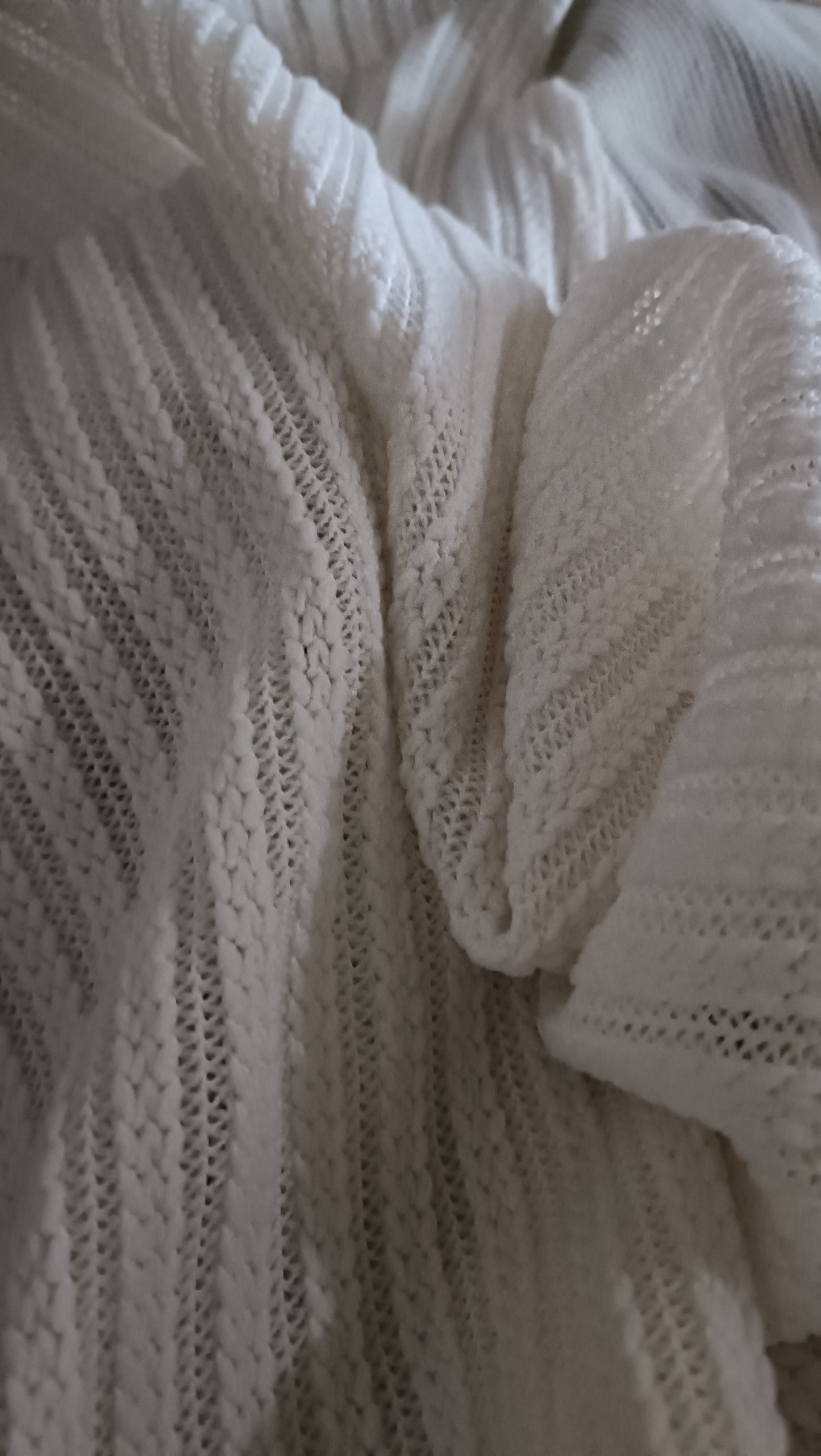 Cream Lightweight Long Sleeved Ribbed Cardigan