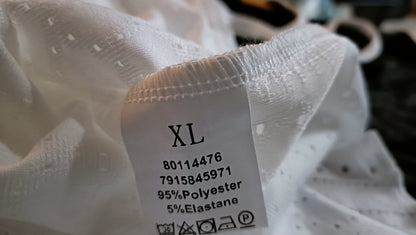 Eyelet Embroidery Vest Top