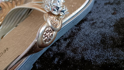 Summer Flip Flop Sandals with Rhinestone Flower Detail