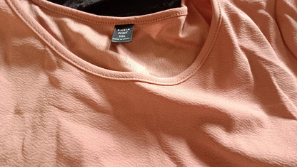 Dark Peach Short Sleeve Top with Scalloped Hem and Cut Out Detail