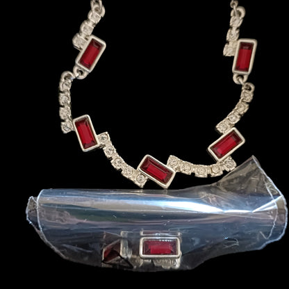 Avon Pillar Glam Jewellery Giftset