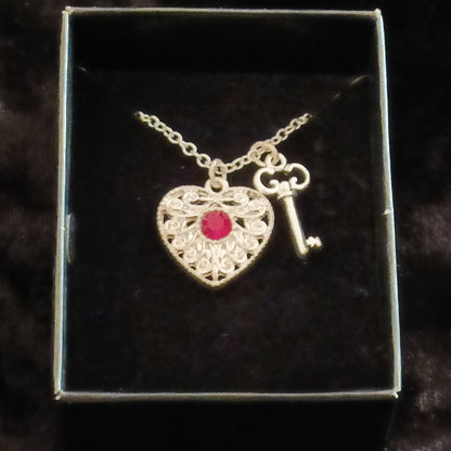 Avon Abrielle Necklace