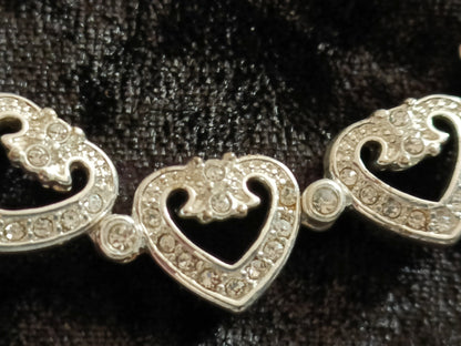 Avon Magnetic Heart Pendant