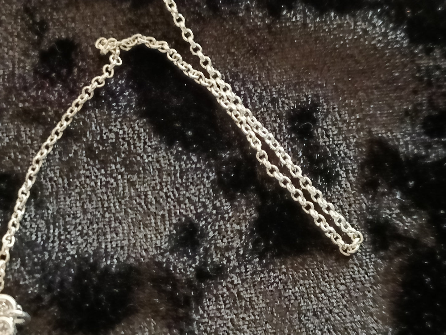 Avon Magnetic Heart Pendant
