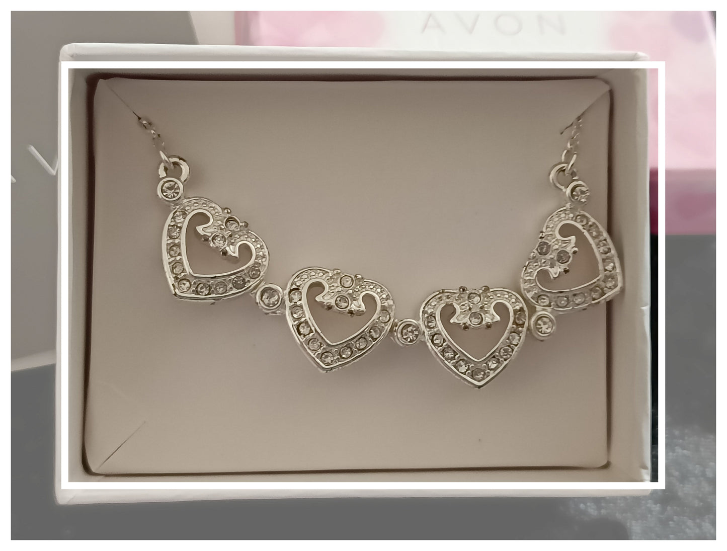 Avon Magnetic Heart Pendant
