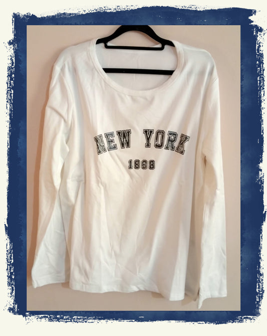 Long Sleeve T-Shirt with New York Slogan