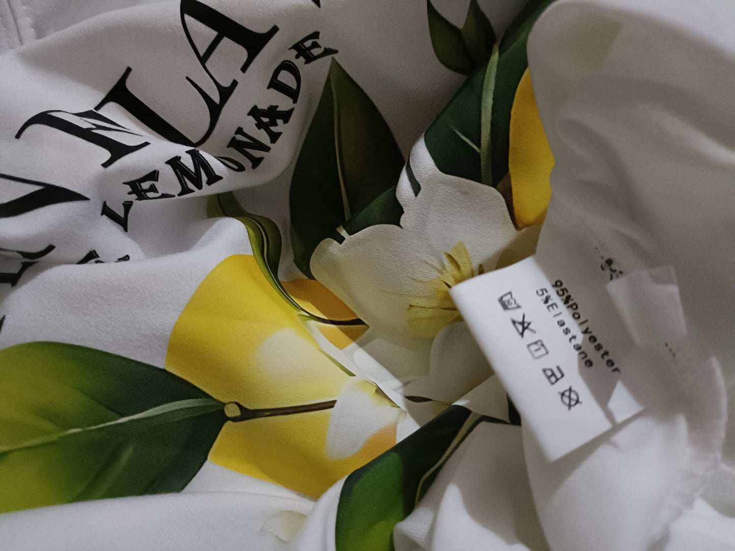 Lemon Flavour Graphic T-Shirt