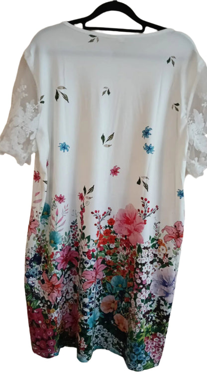 Floral Print Dress with Lace Sleeves